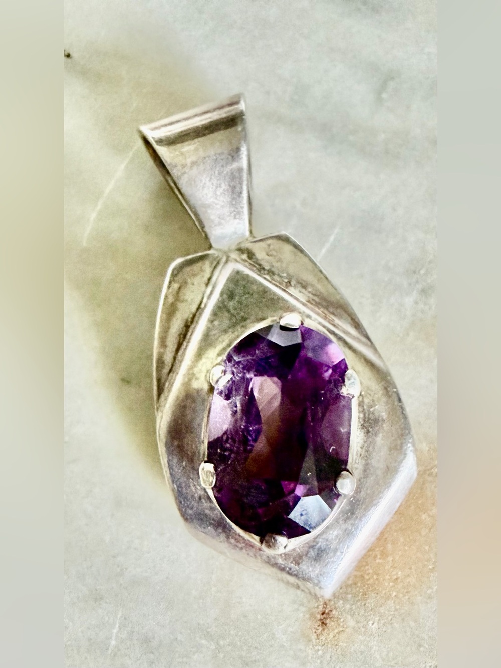 Sterling Silver Amethyst Pendant - Deep Purple Gem 9.68g